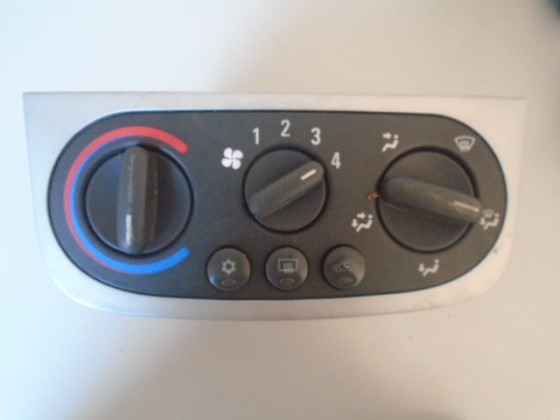Comando chaufagem Opel tigra refº 03 111 OH - 179459